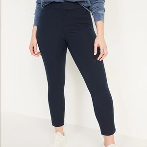 Old Navy Pixie Pant